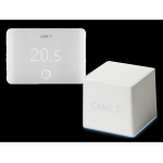 Kit composto da 1 cronotermostato smart da parete, di colore bianco opaco, con alimentazione a batterie tipo AA controllabile tramite l’App THermo Wi-Fi e da 1 dispositivo QBE Thermo 842EC-0040.